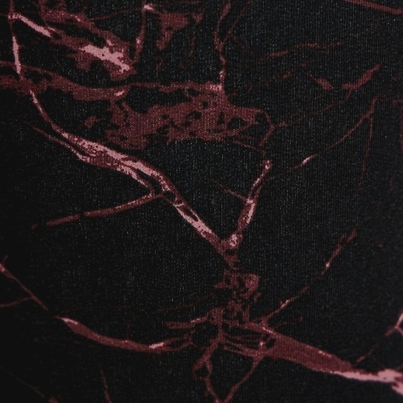 4X - Torrid | CLASSIC FIT JOGGER - ULTRA SOFT FLEECE BLACK MARBLE - Picture 4 of 5